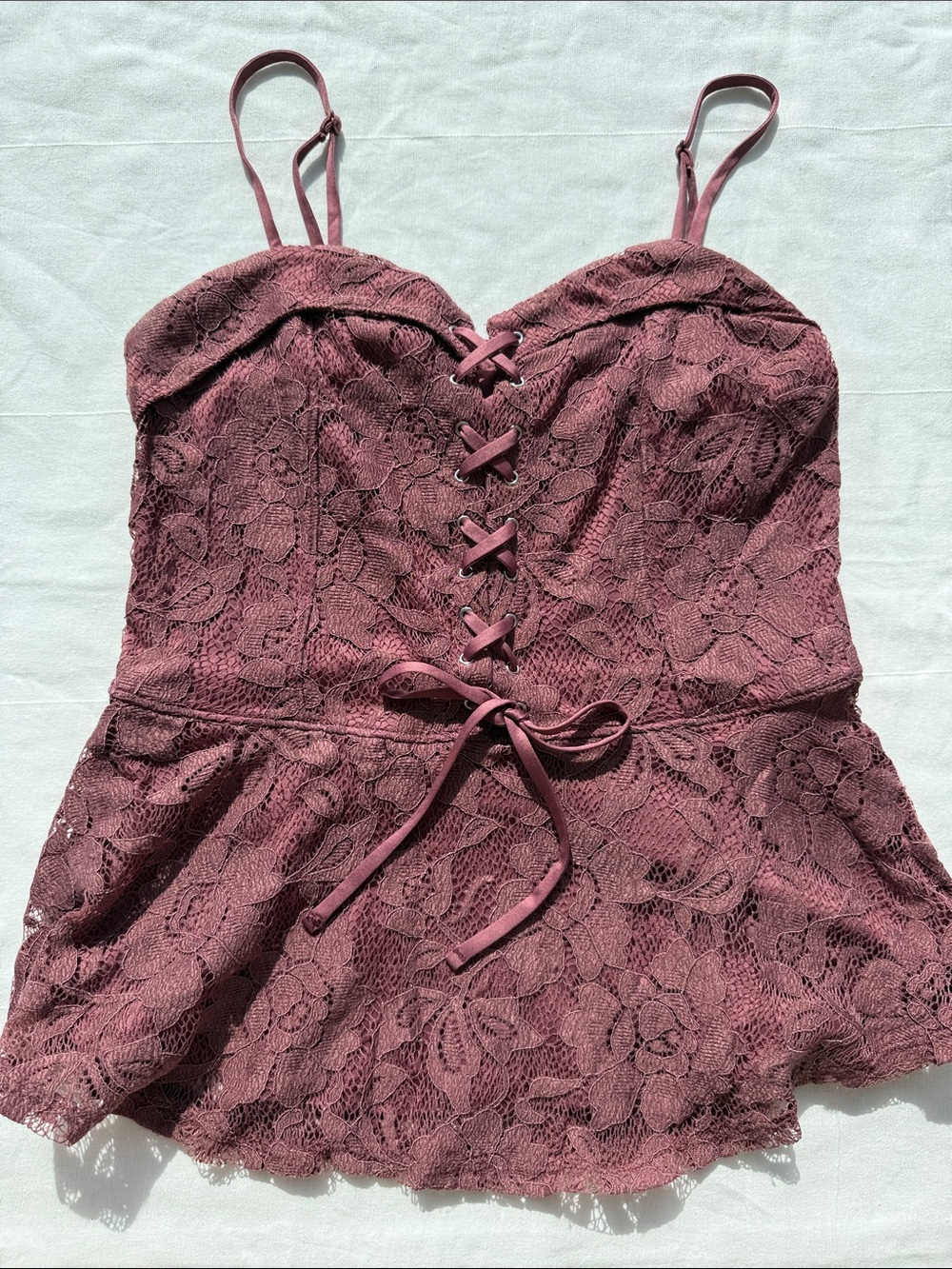 Express Mauve Lace-Up Floral Peplum Cami